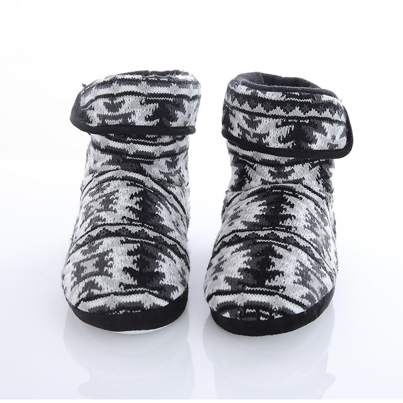 Women's Geo Weave Pattern Woolen Slippers