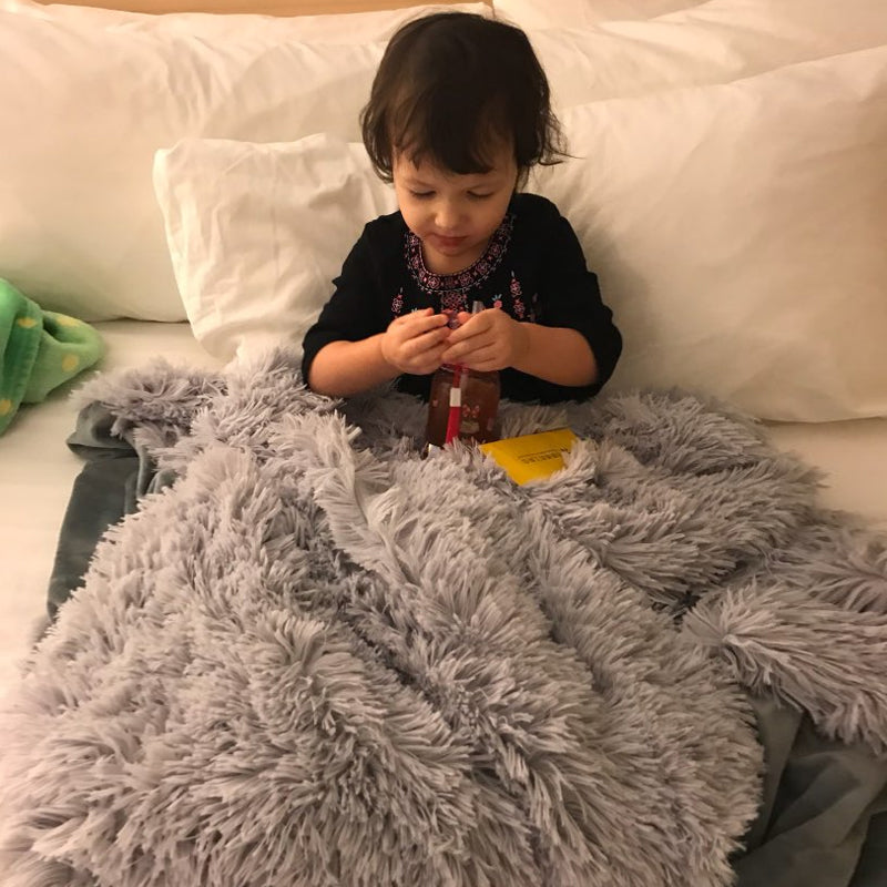 Super Shaggy Faux Fur Blanket