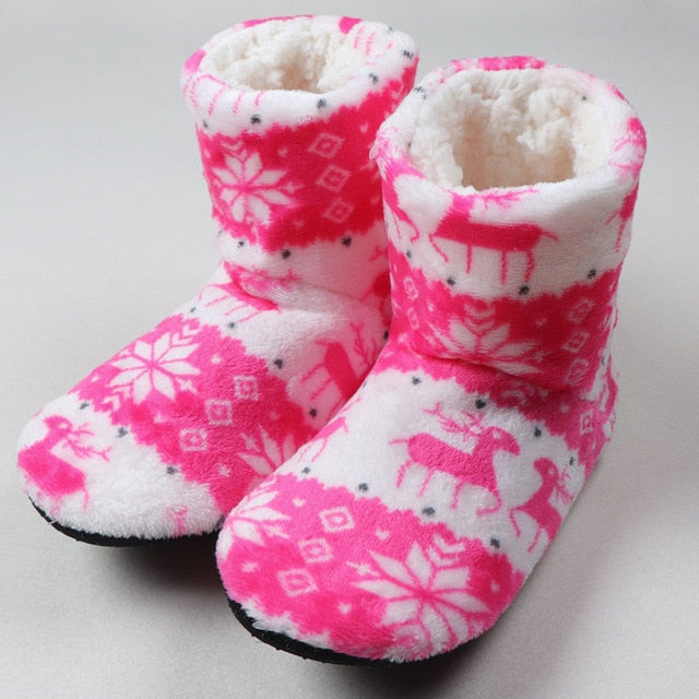 Woman's Reindeer Print Plush Winter Slippers