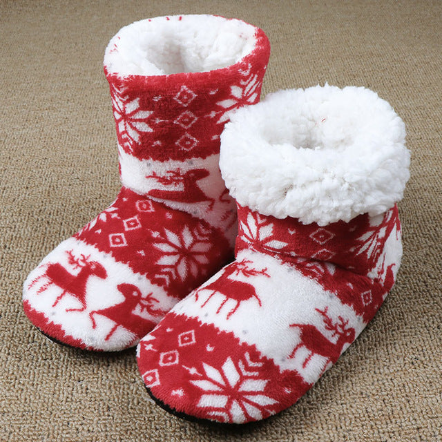 Woman's Reindeer Print Plush Winter Slippers