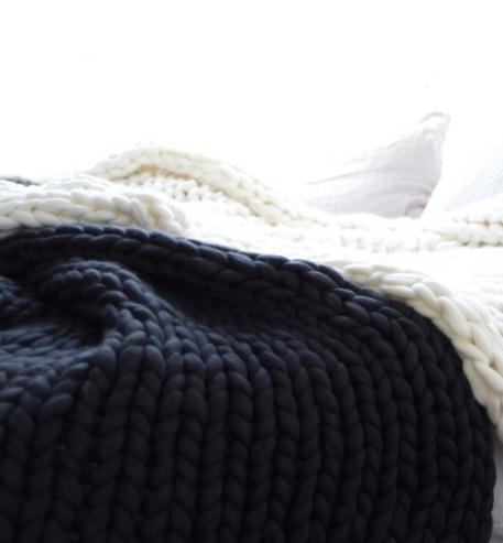 Giant Yarn Knit Throw Blankets